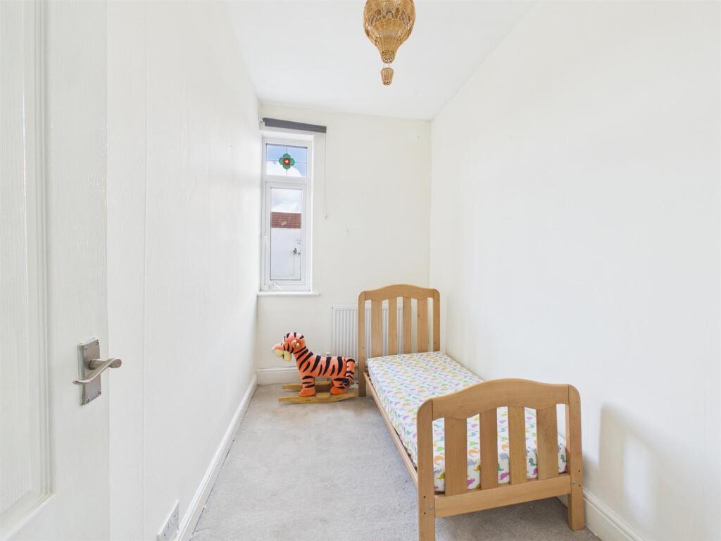 House in Bristol, Hanham - More