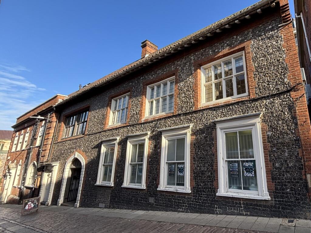 Main image of property: 7 St. Andrews Hill, Norwich, Norfolk, NR2 1AD