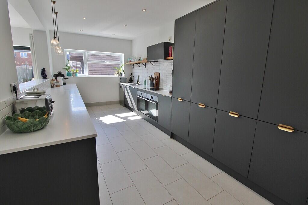 House in Fareham, Hampshire - View 4