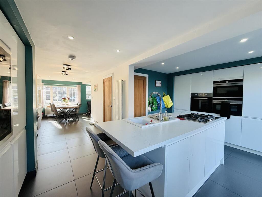 Heyes Drive, Timperley, Altrincham – pohled 3