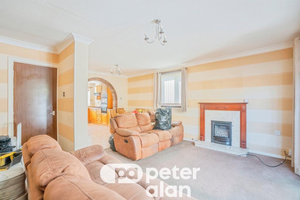 House in Newport, Shaftesbury - More