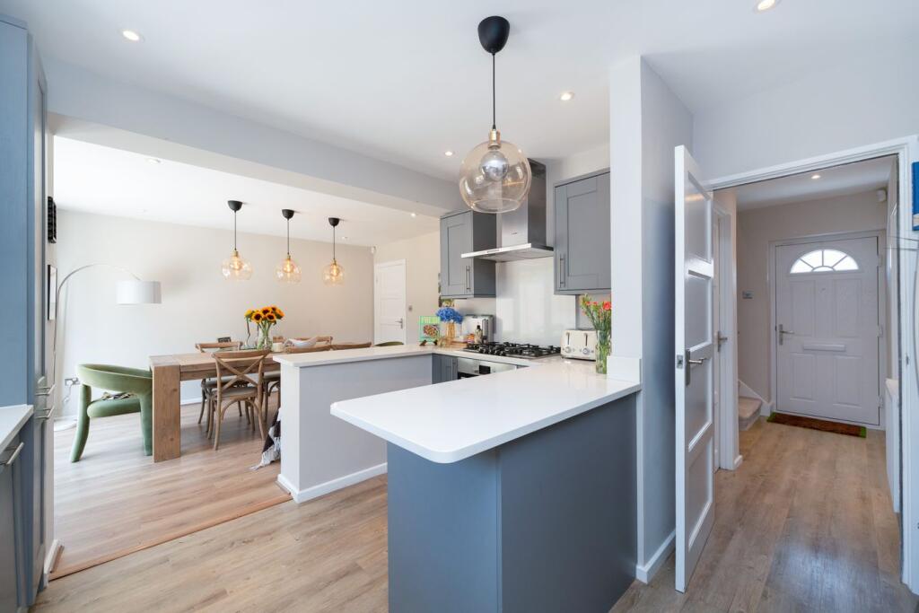 House in Hemel Hempstead, Beaconsfield - More