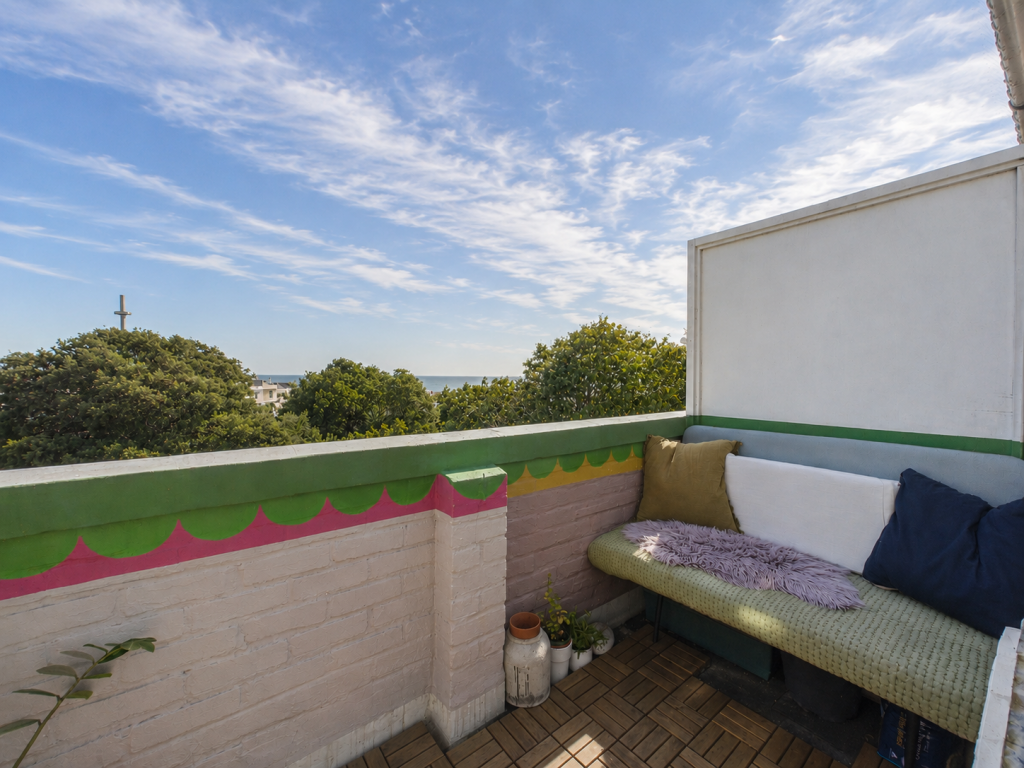 Apartment in Brighton - View 4