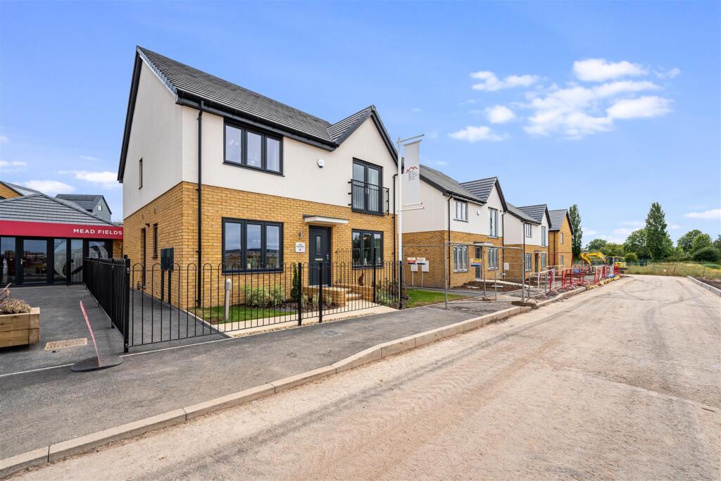4-bed semi-detached on Plot 10 Wain Homes, Mead Fields - BRAND NEW HOME, £485,000