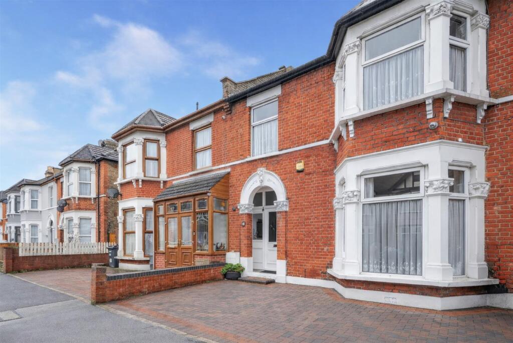 Main image of property: Seven Kings Road, Seven Kings