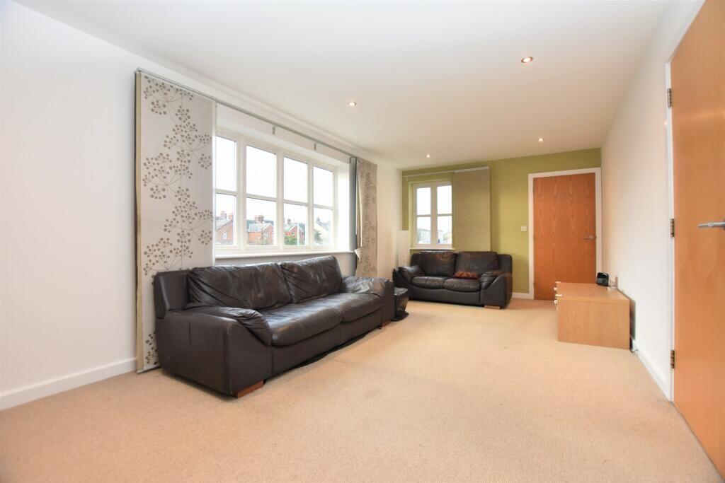 Apartment in Braintree, Essex - View 3