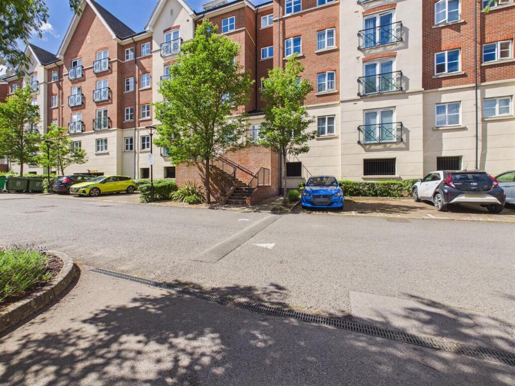 Main image of property: Viridian Square, Aylesbury, Buckinghamshire