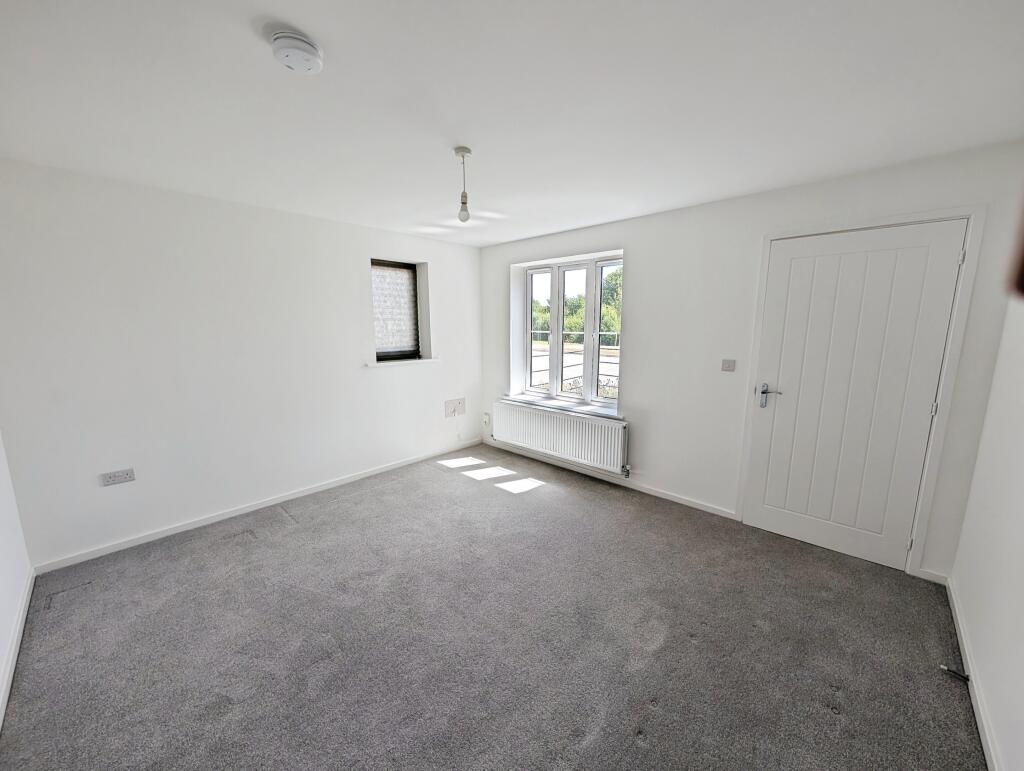 Gemini Drive, Warminster, BA12 photo 4