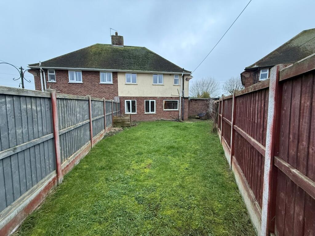 Bemerton Gardens, Kirby Cross, Frinton-on-Sea, CO13 photo 3