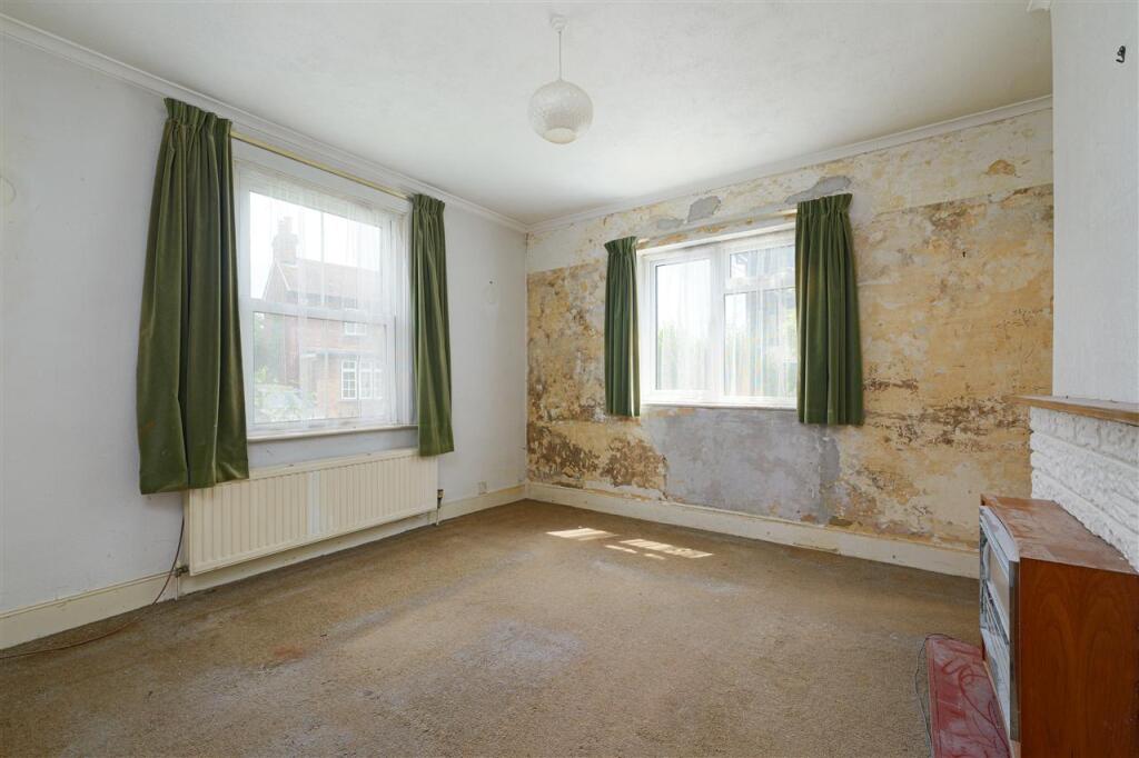 House in Tonbridge - View 4