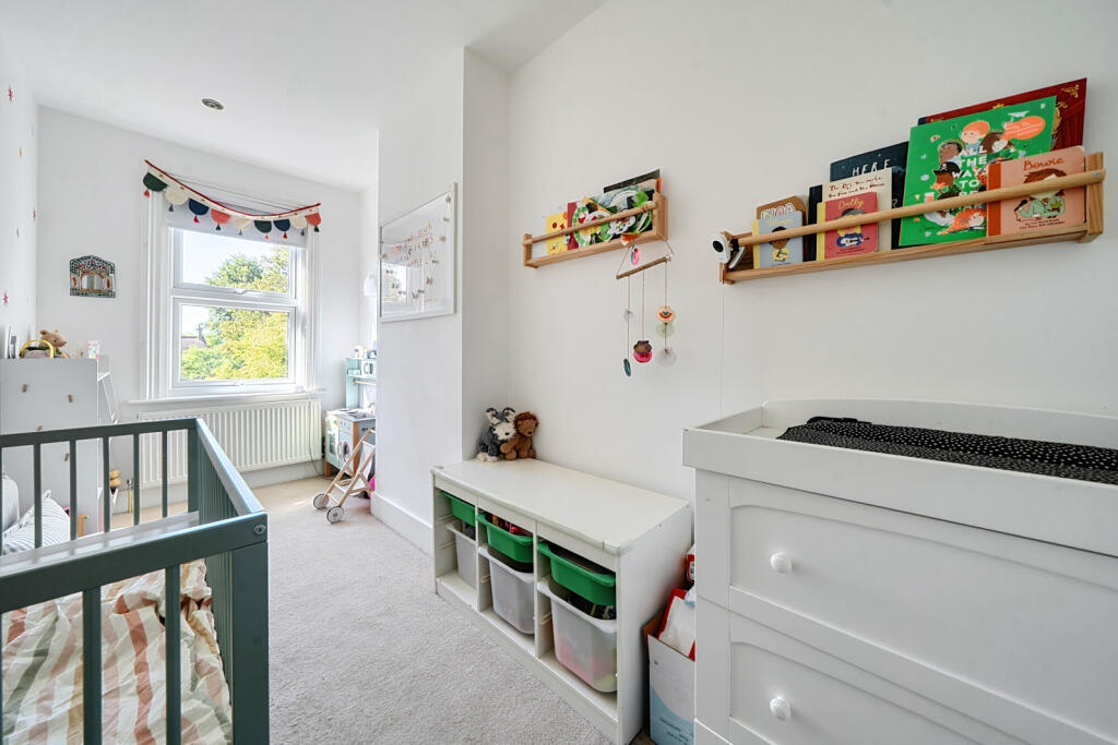 Apartment in London - More
