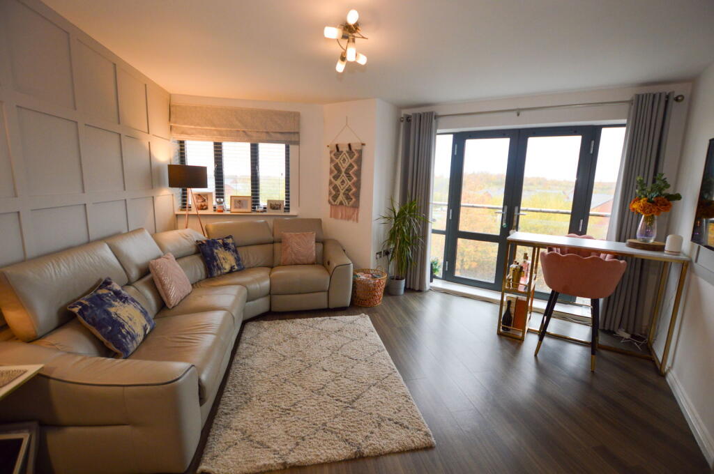 3 Marina Walk, Leigh, WN7 4FN photo 4