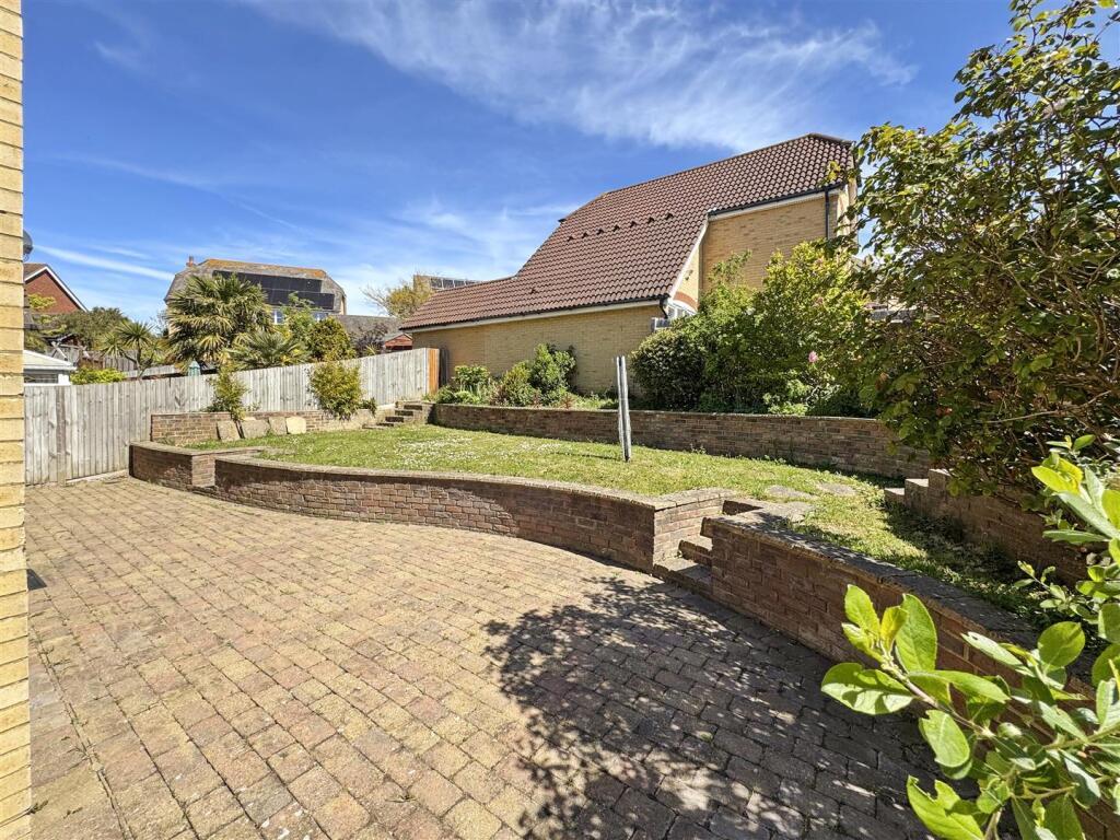 Emelina Way, Whitstable photo 2