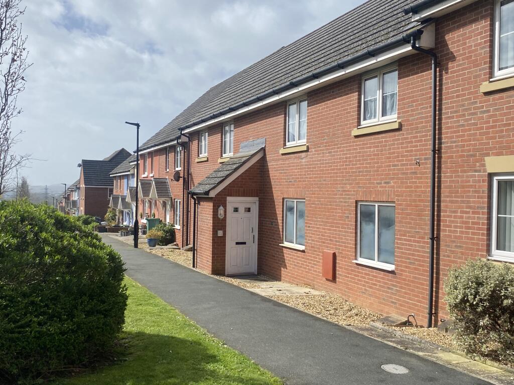 Main image of property: Captains Parade, PO32