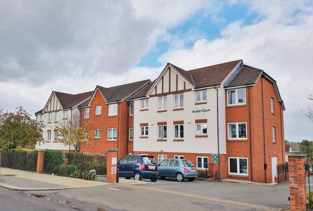1-bed house on Winchmore Hill Road, London, £210,000