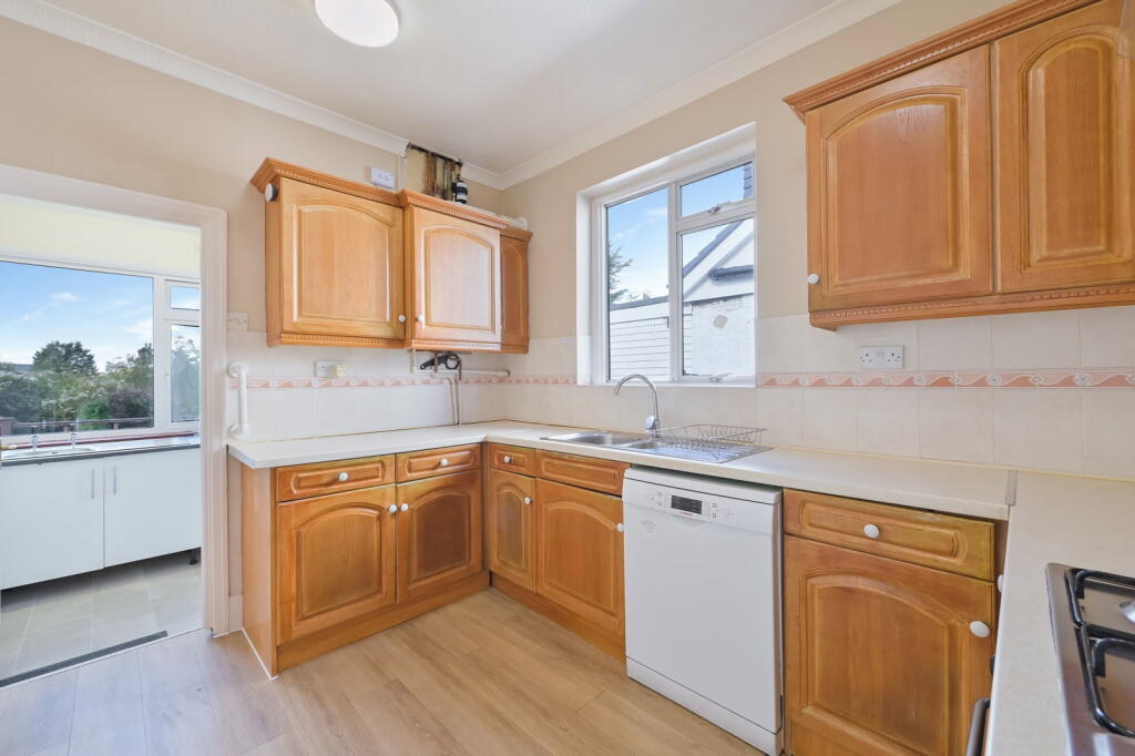 House in Harrow - View 4