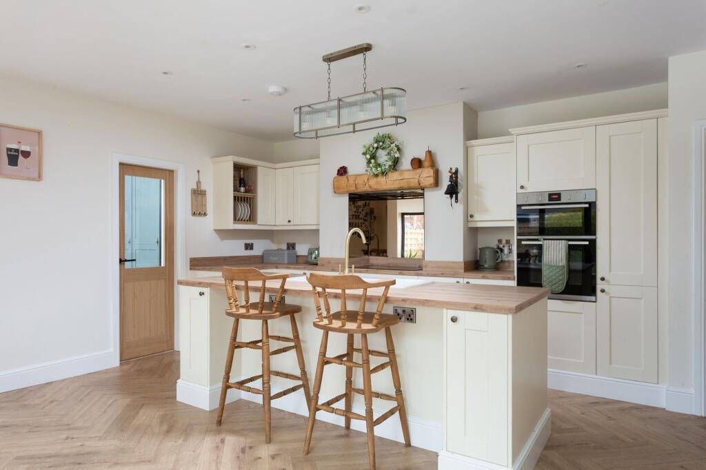 4 Howard Link, Rawcliffe, York, YO30 5UU photo 3