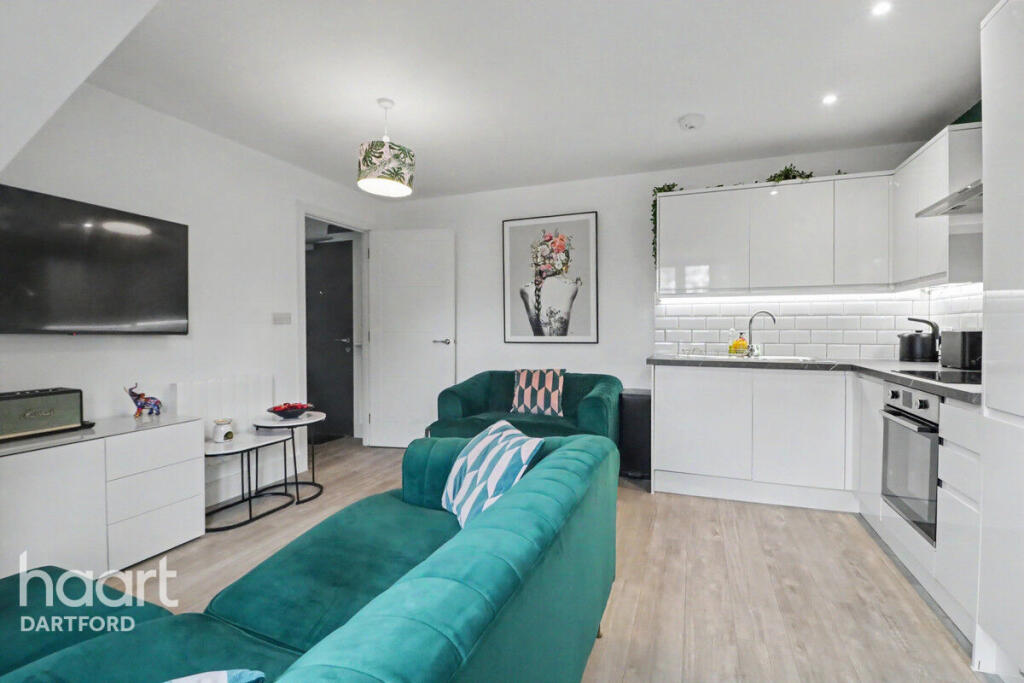 Apartment in Longfield, Manor Forstal, Ash-cum-Ridley