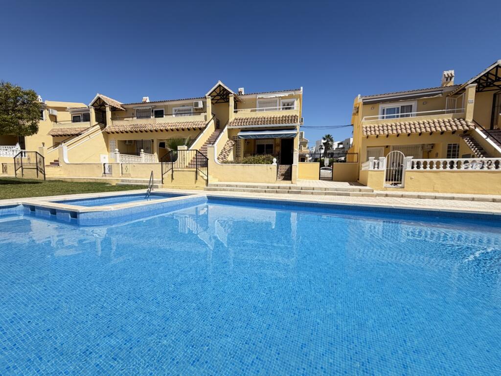 Main image of property: Valencia, Alicante, Villamartin