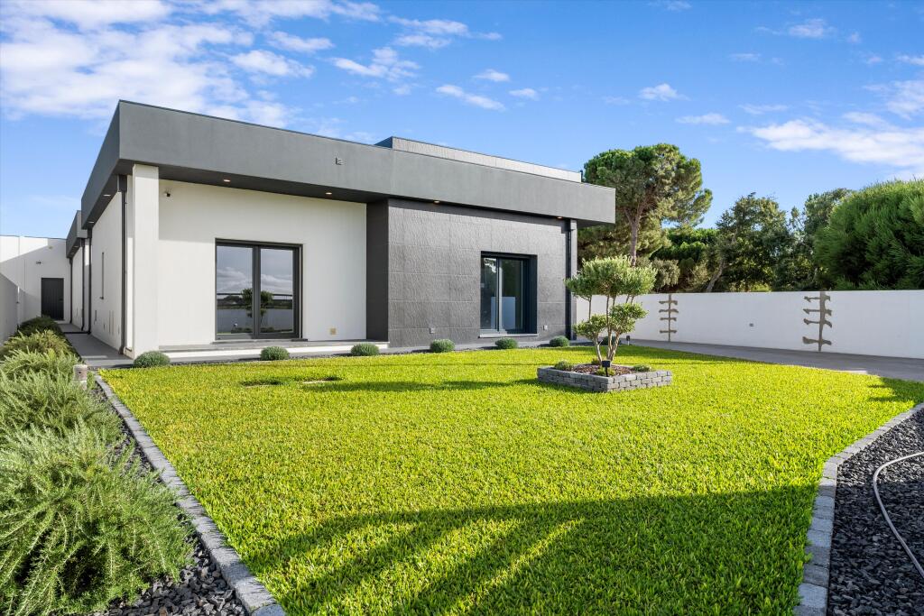 Main image of property: Ribatejo, Samora Correia