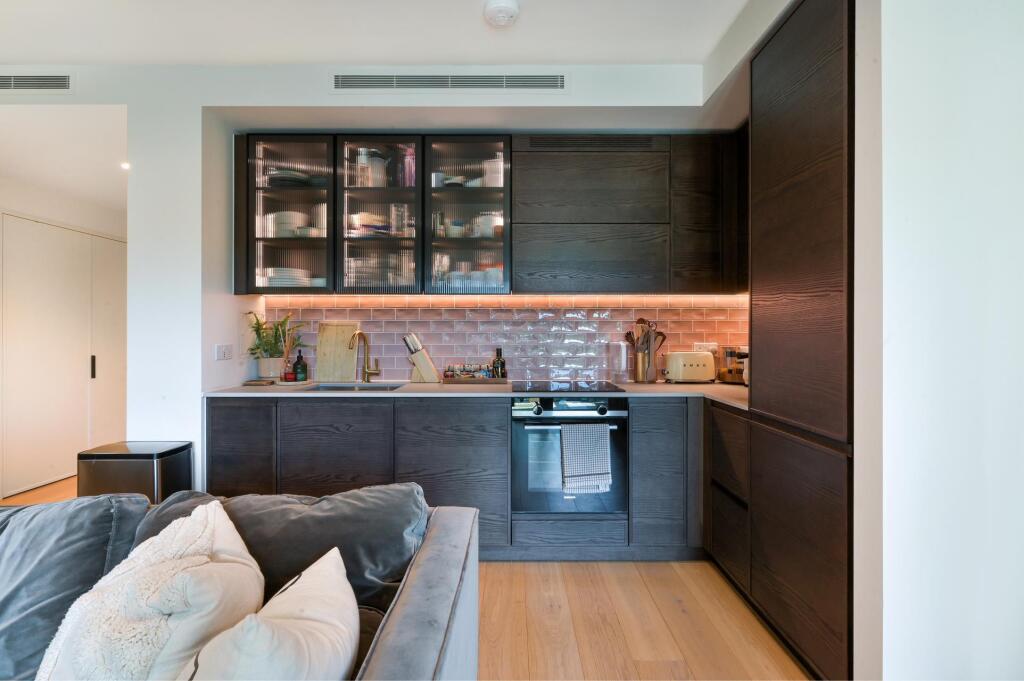 Apartment in London - View 4