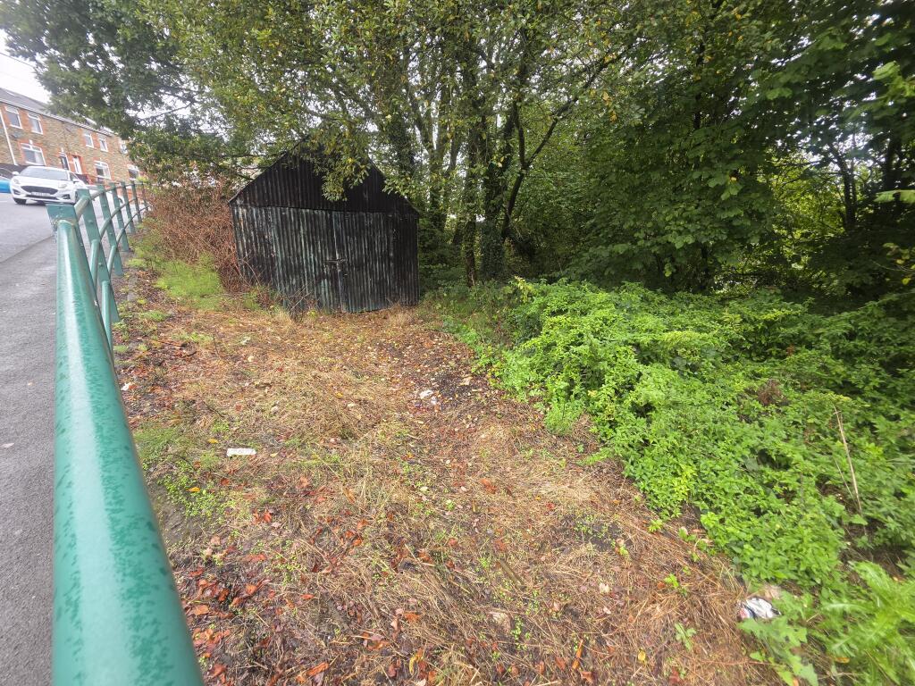 Tyr Bryn, New Road, Argoed, Caerphilly County Borough photo 4