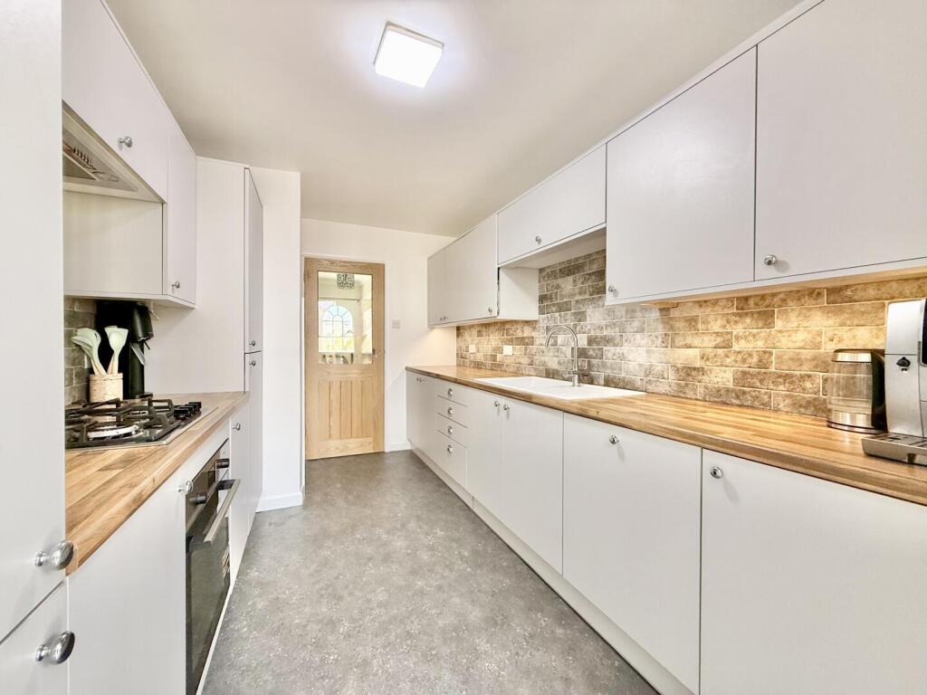 House in Highcliffe-on-Sea, Walkford, Highcliffe and Walkford - View 2