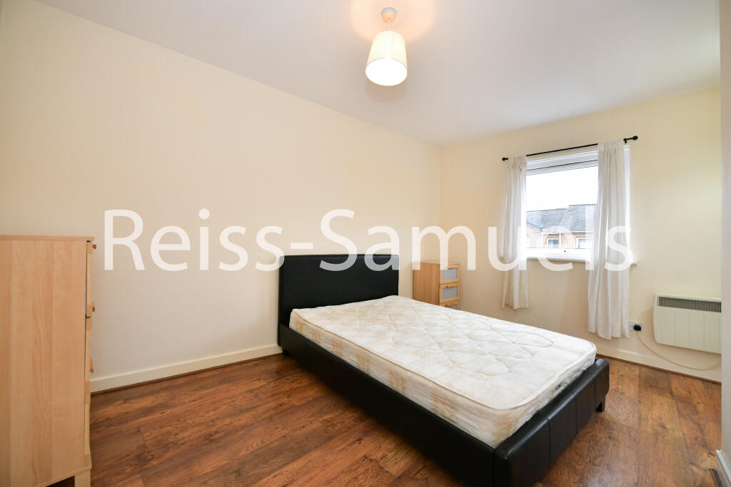 5 bedroom town house for rent
