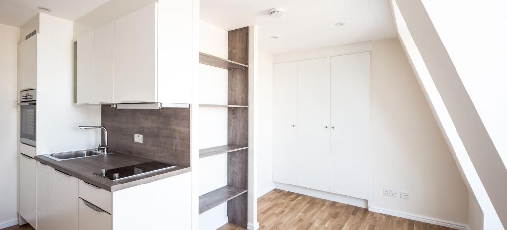 Studio flat for rent