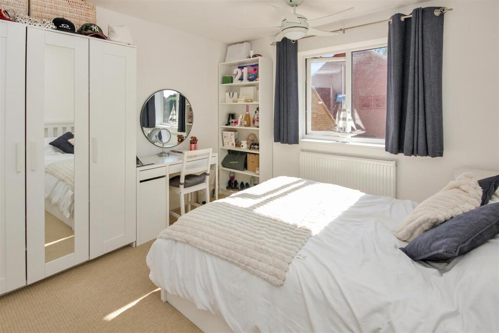Thames Road, Wellingborough - More