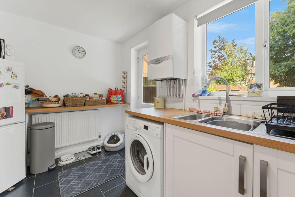 Jordan Close, Market Harborough - View 5