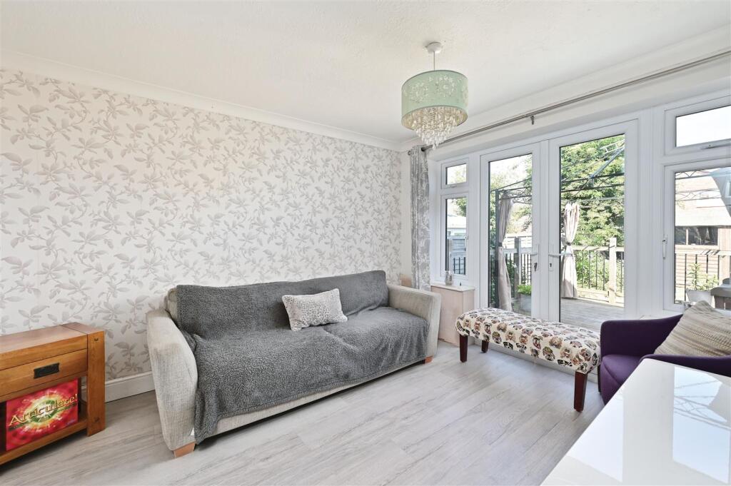 Osprey Road, Basingstoke - View 4