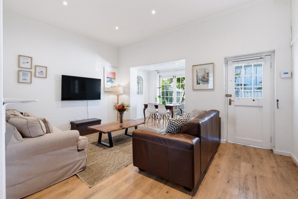 Main image of property: Rondebosch, Cape Town, Western Cape