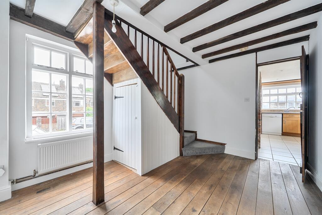House in Tonbridge - More