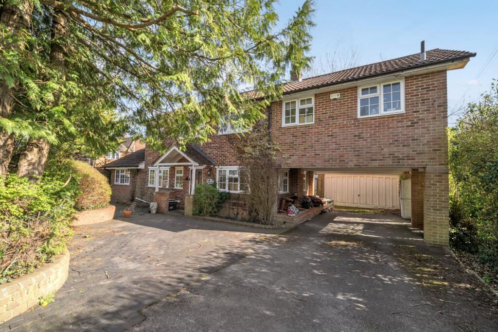 Main image of property: Weydon Lane, Farnham, Surrey, GU9