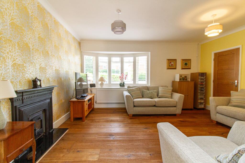 House in Hart, Fleet - View 4