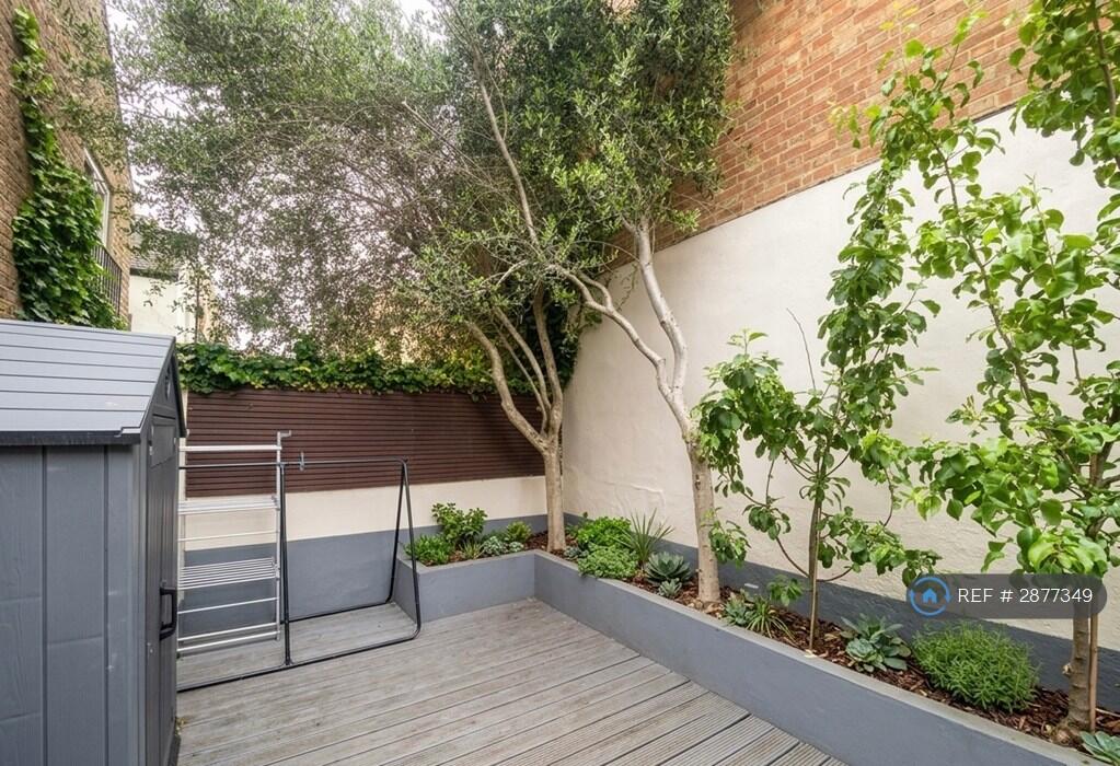 4 bedroom terraced house for rent