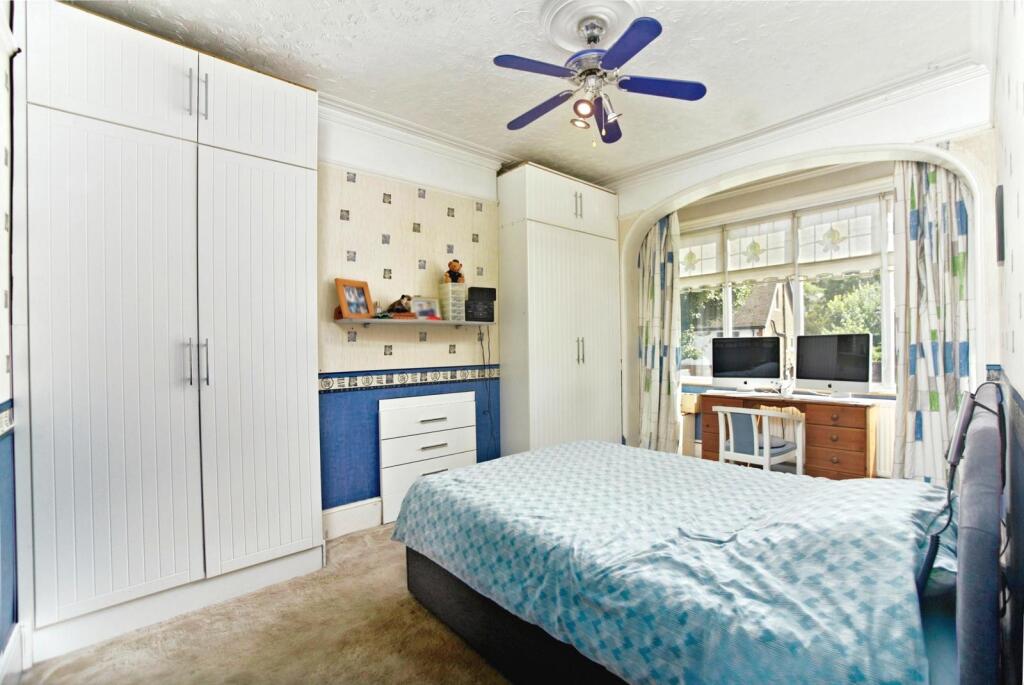 House in Croydon - View 5