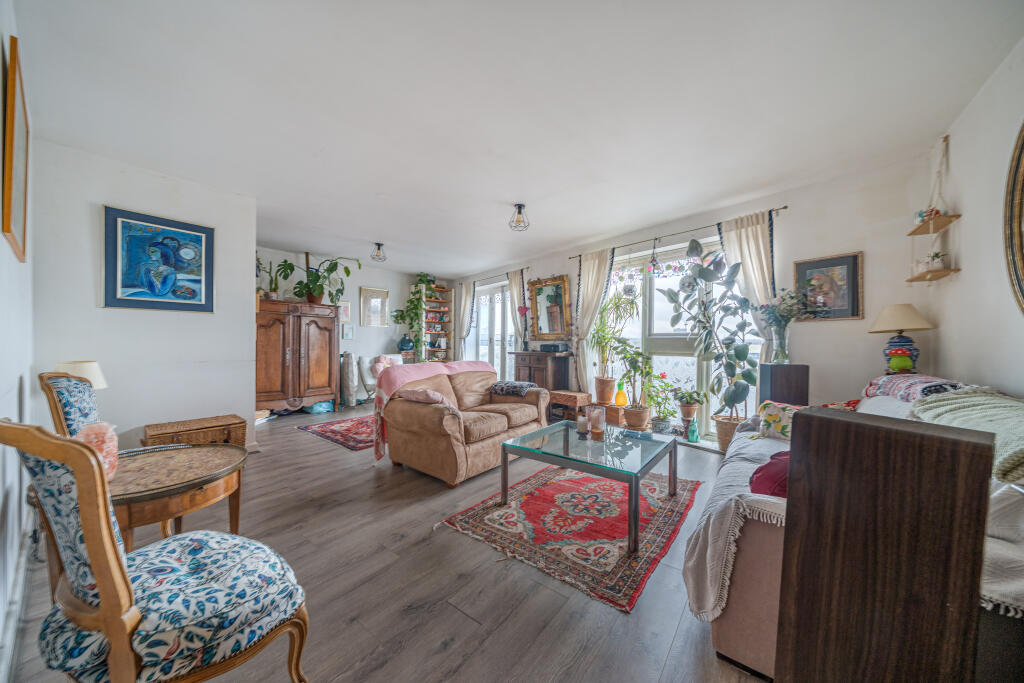 Main image of property: Waterloo Road, Bristol, BS2