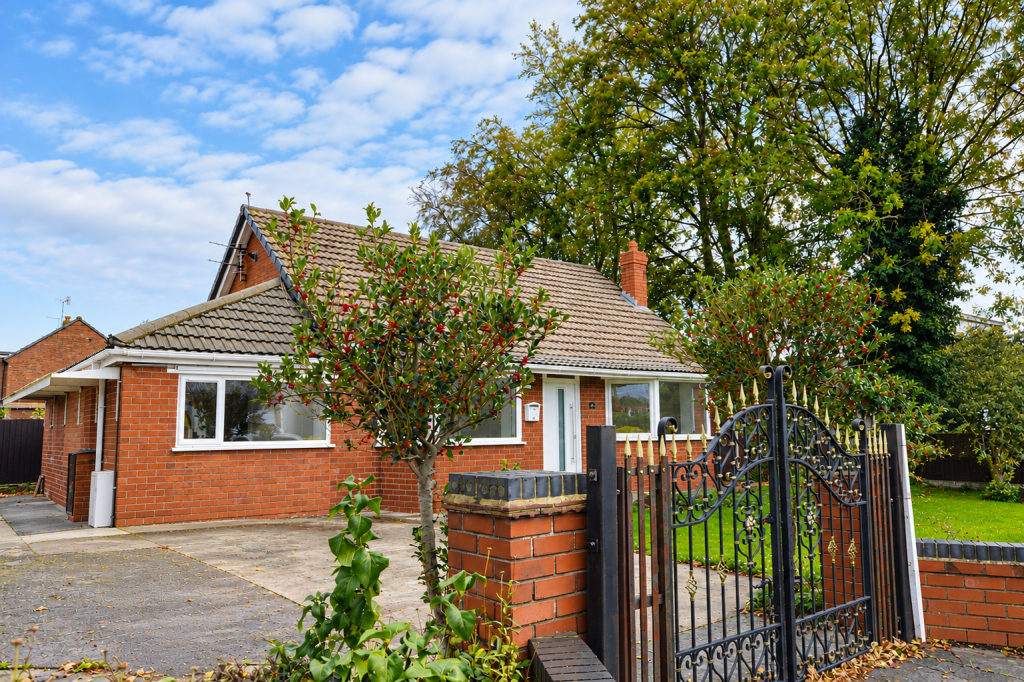 Main image of property: Slag Lane, Lowton, Warrington, WA3 2HZ