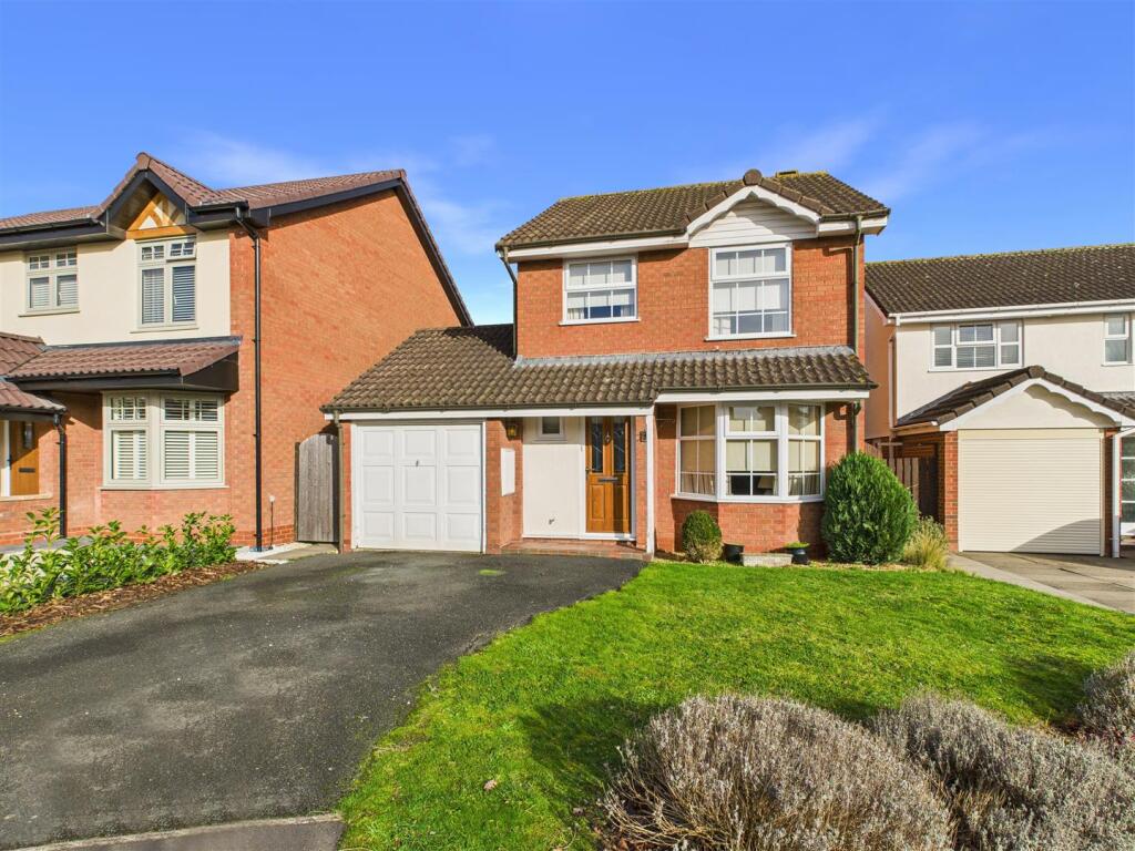 Main image of property: Broadmeadow Lane, Stratford-Upon-Avon