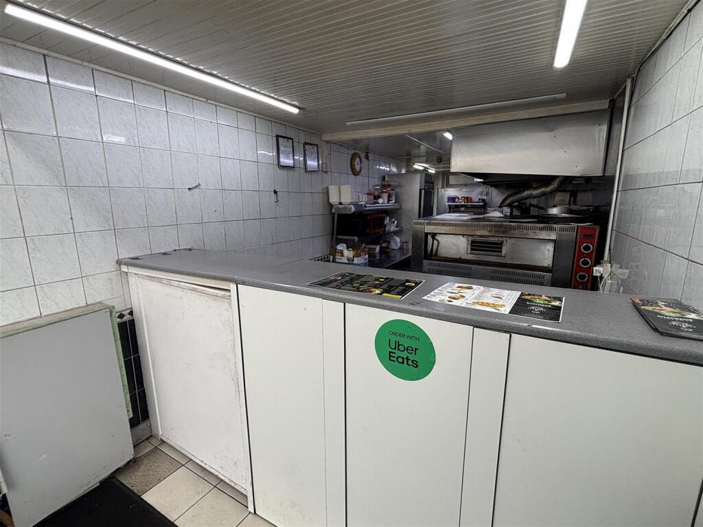 Main image of property: Hot Food Take Away, Milnsbridge, West Yorkshire