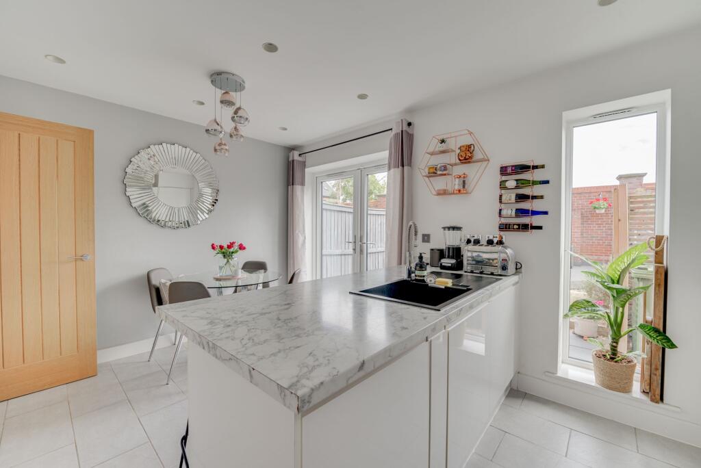 House in Crewe - View 3