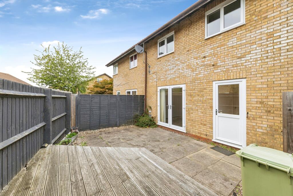 Main image of property: Studley Knapp, Walnut Tree, Milton Keynes