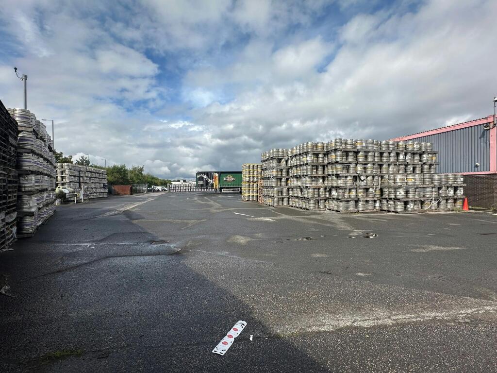 Unit 5-6 SouthPoint - 008.jpg