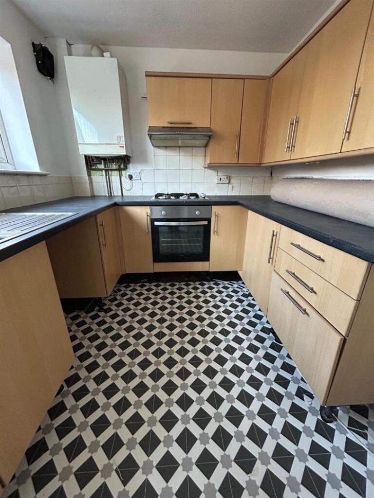 Apartment in Rochdale, Greater Manchester - View 4