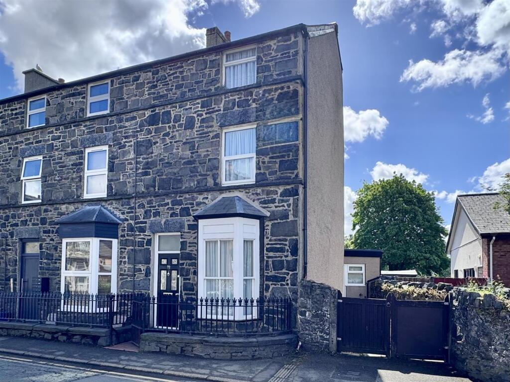 Denbigh Street, Llanrwst photo 2