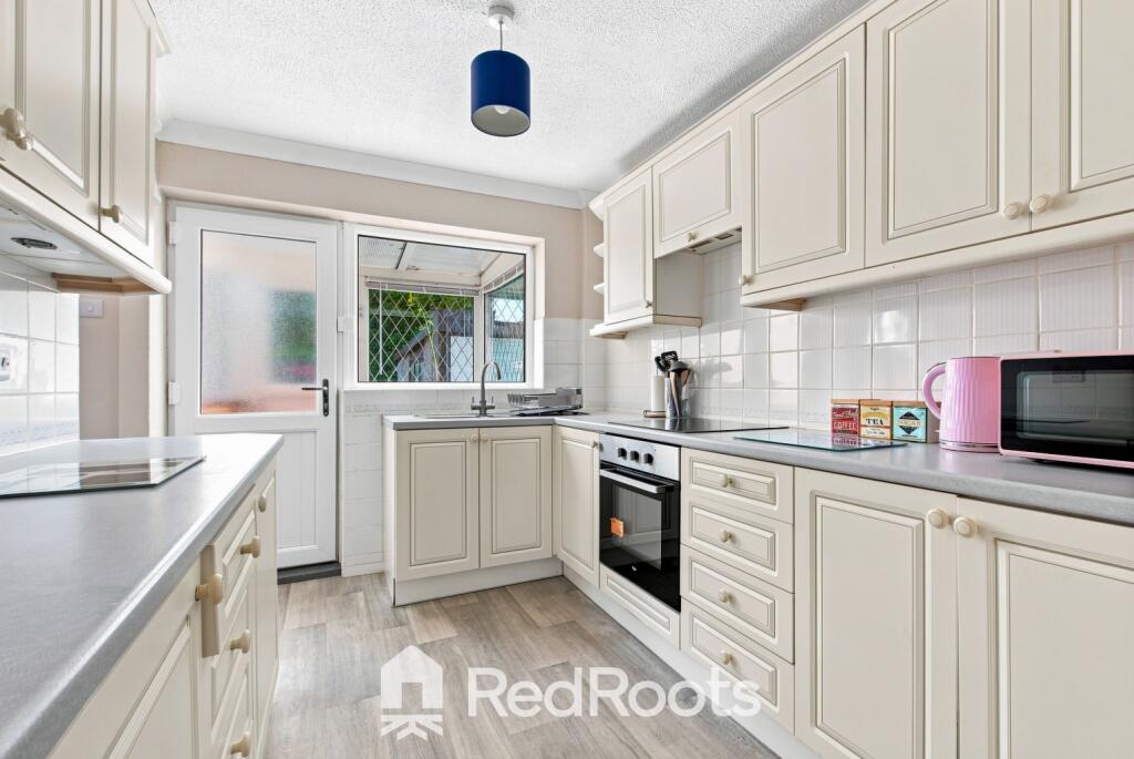 House in Wakefield - View 5