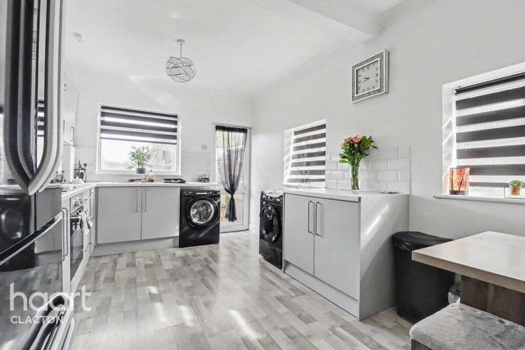 House in Little Clacton - View 4