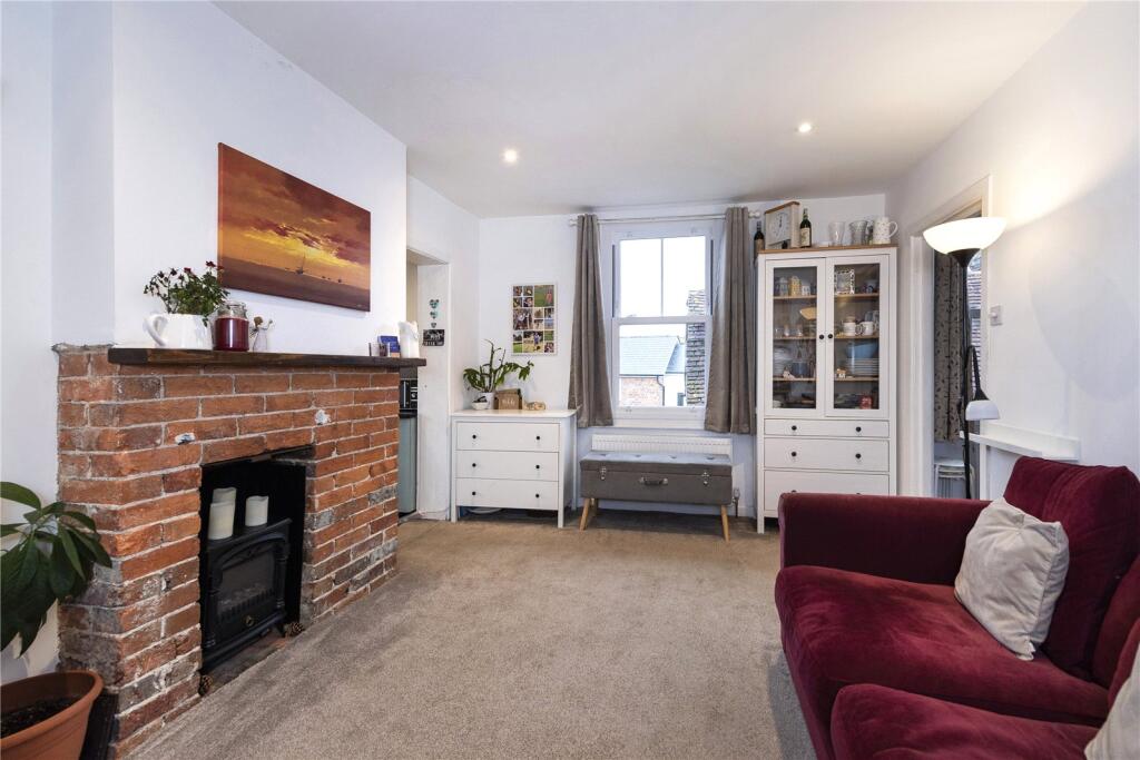 Apartment in Sevenoaks, Edenbridge - More